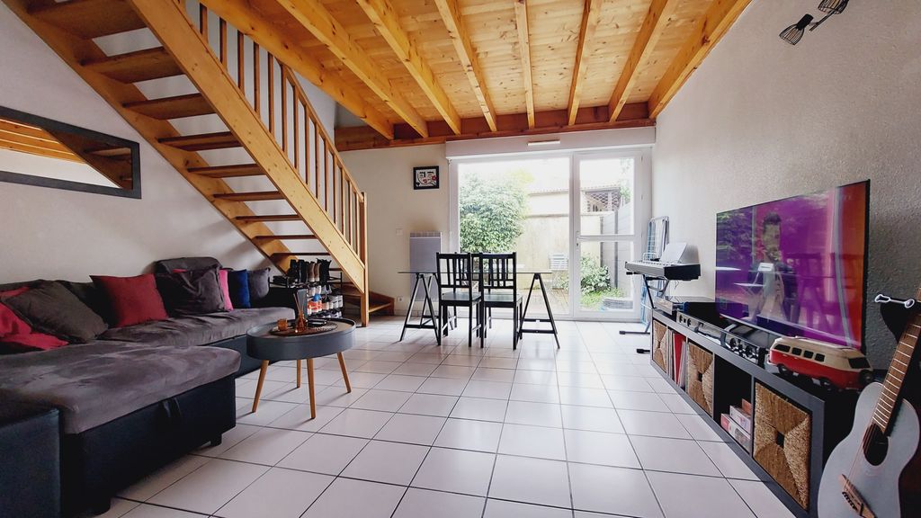 Achat maison à vendre 2 chambres 51 m² - Mérignac