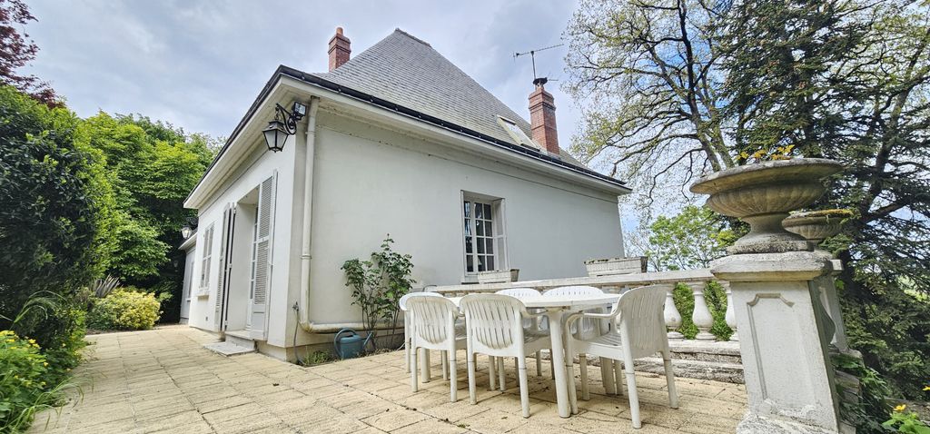 Achat maison à vendre 6 chambres 245 m² - Joué-lès-Tours