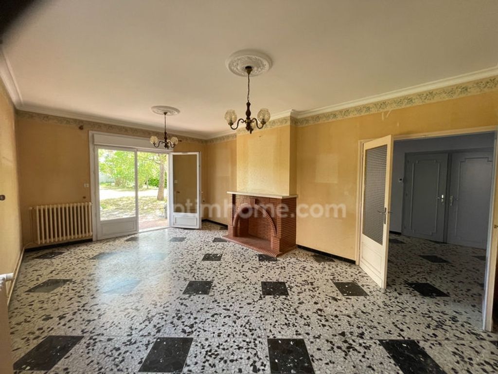 Achat appartement à vendre 5 pièces 111 m² - L'Isle-Jourdain