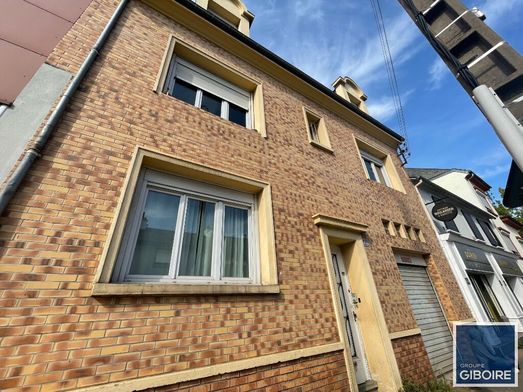 Achat maison à vendre 6 chambres 185 m² - Rennes