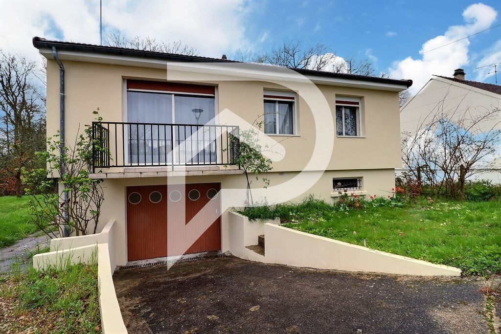 Achat maison à vendre 3 chambres 75 m² - Marolles-en-Hurepoix