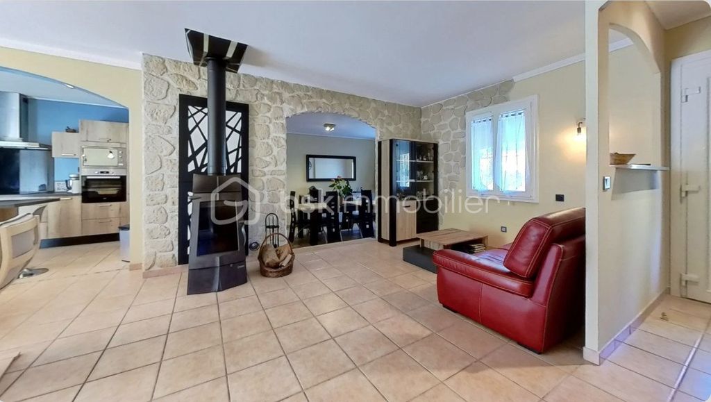 Achat maison à vendre 4 chambres 116 m² - Le Val