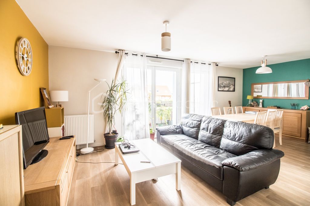 Achat appartement à vendre 2 pièces 55 m² - Pierrelaye