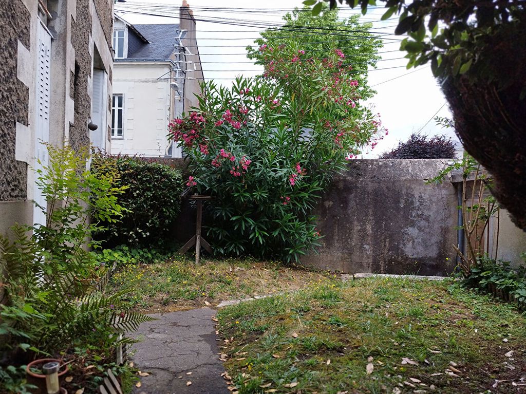 Achat maison à vendre 3 chambres 134 m² - Nantes