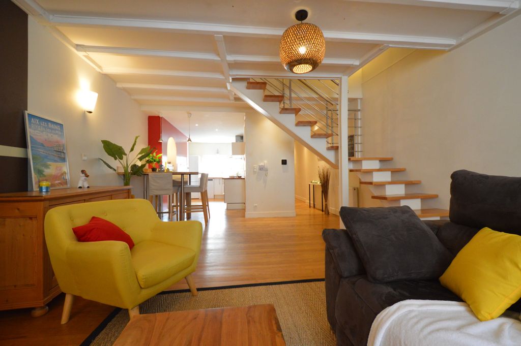 Achat appartement à vendre 5 pièces 90 m² - Besançon