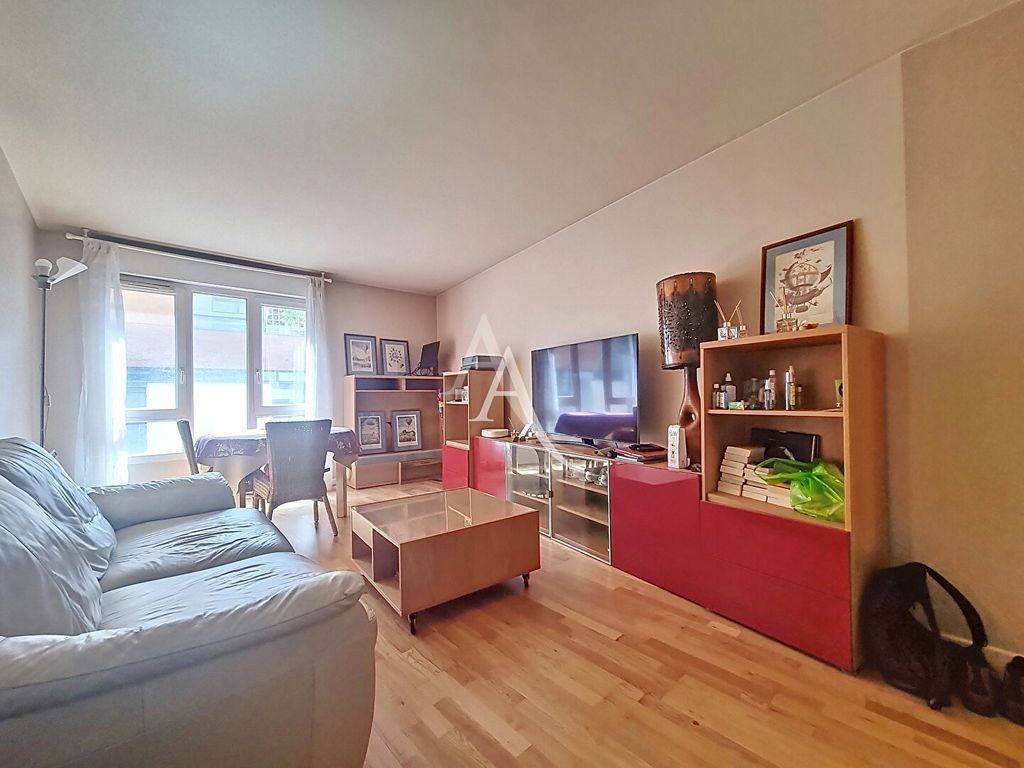 Achat appartement à vendre 2 pièces 47 m² - Paris 20ème arrondissement