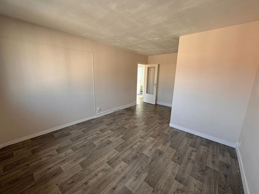 Achat appartement à vendre 2 pièces 50 m² - Livry-Gargan