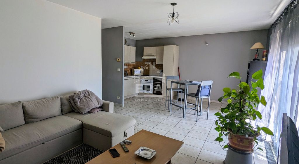 Achat appartement à vendre 2 pièces 55 m² - Châteaurenard