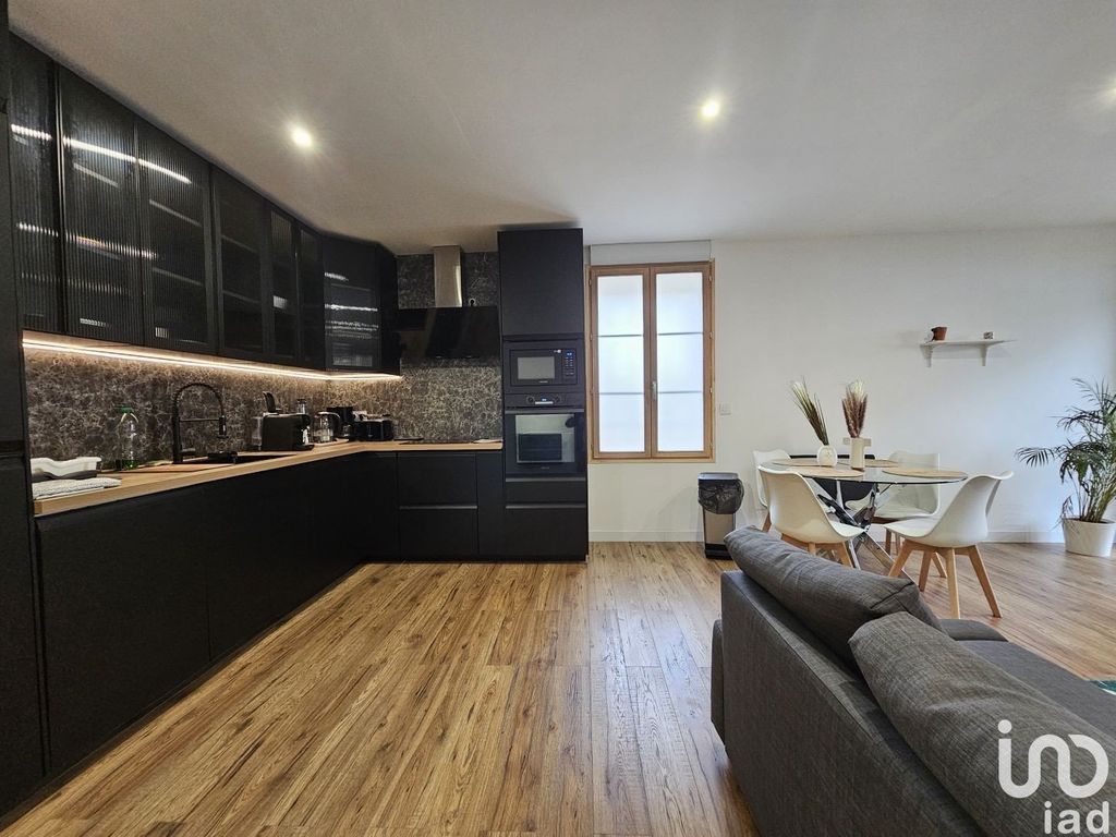 Achat appartement à vendre 2 pièces 77 m² - Montereau-Fault-Yonne