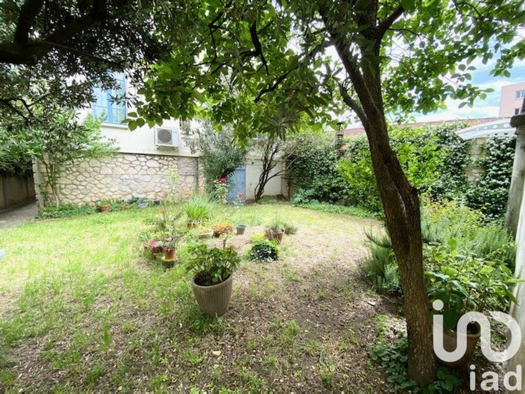 Achat maison à vendre 3 chambres 137 m² - Nîmes