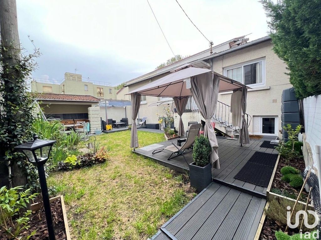 Achat maison à vendre 2 chambres 80 m² - Vitry-sur-Seine