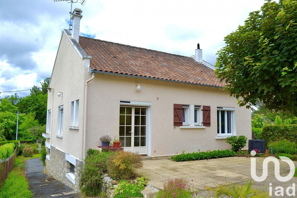 Achat maison à vendre 3 chambres 95 m² - Montmorillon