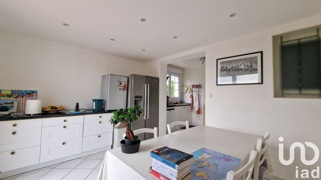 Achat maison à vendre 5 chambres 165 m² - Niort