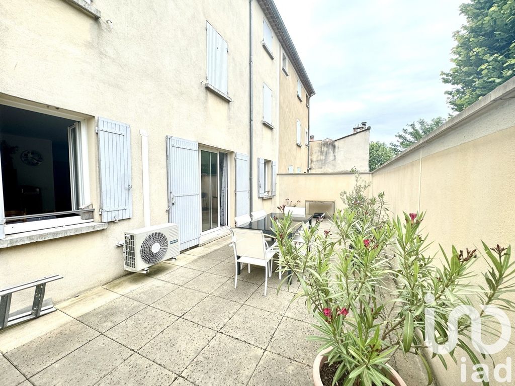 Achat appartement à vendre 2 pièces 46 m² - Sainte-Cécile-les-Vignes