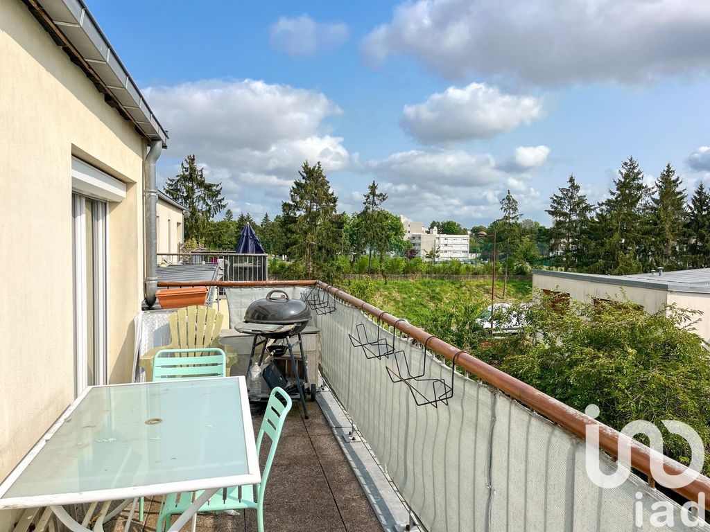 Achat appartement à vendre 4 pièces 80 m² - Les Ulis