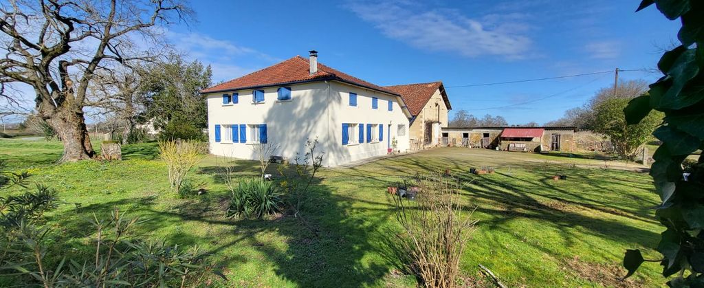 Achat maison à vendre 3 chambres 137 m² - Hagetmau