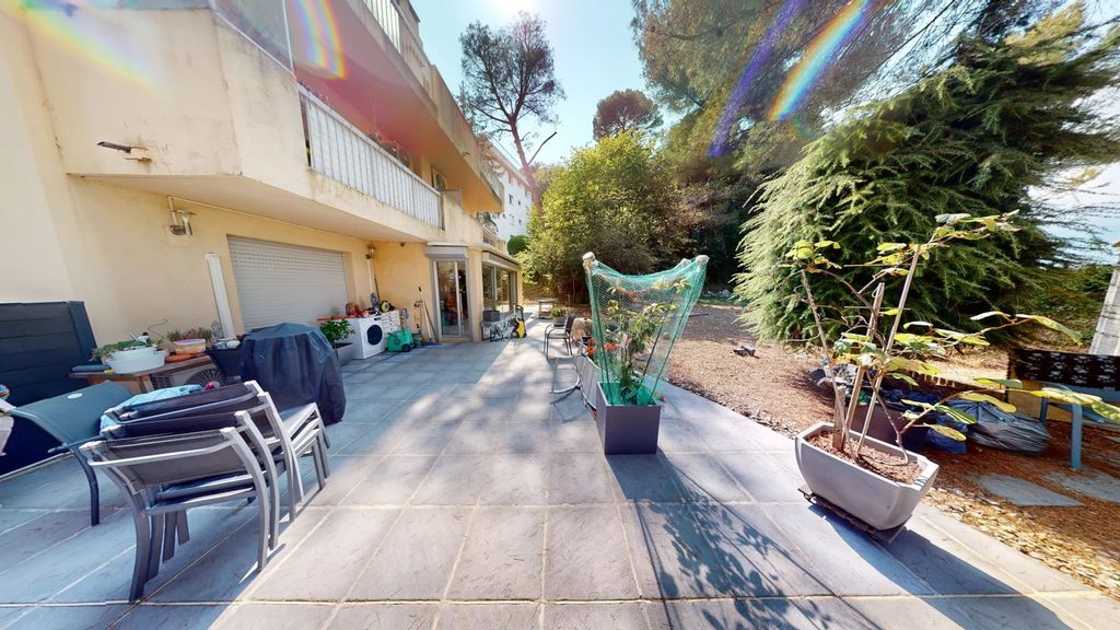 Achat appartement à vendre 5 pièces 120 m² - Cagnes-sur-Mer