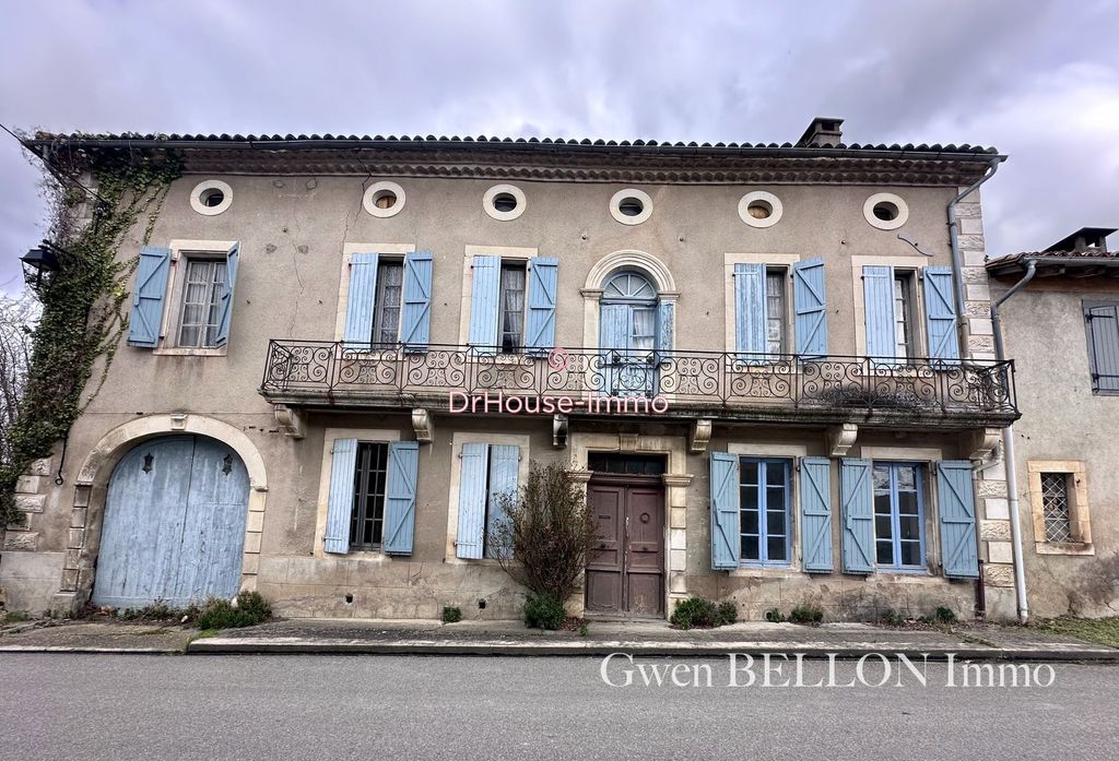 Achat maison à vendre 4 chambres 236 m² - Aurignac