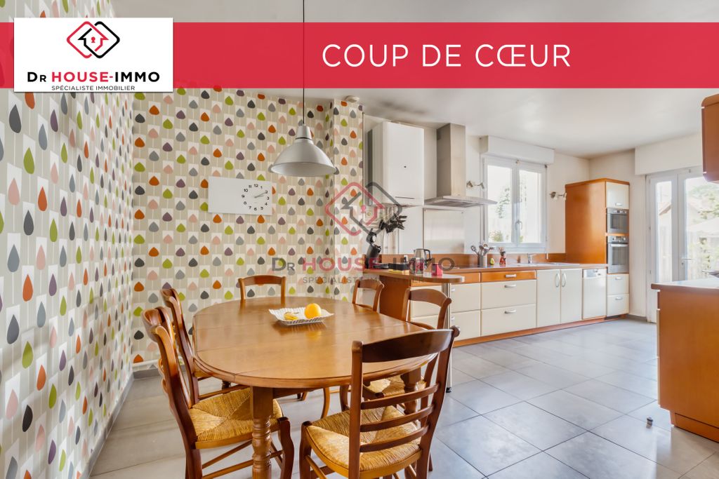 Achat maison à vendre 5 chambres 190 m² - Mérignac