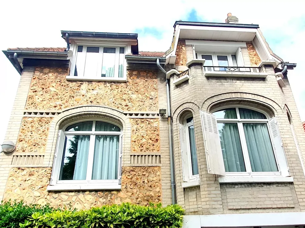 Achat maison à vendre 7 chambres 245 m² - Rouen
