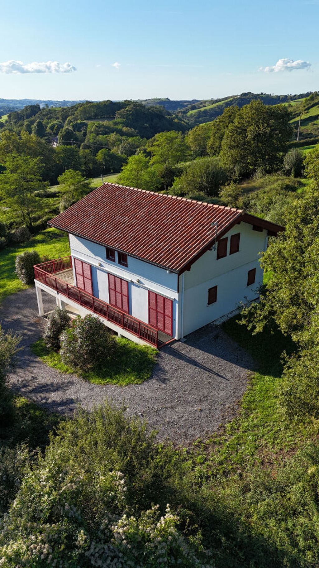 Achat maison à vendre 3 chambres 113 m² - Hasparren