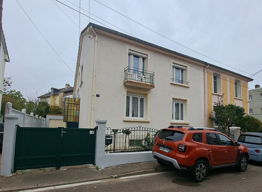 Achat maison à vendre 4 chambres 140 m² - Montigny-lès-Metz