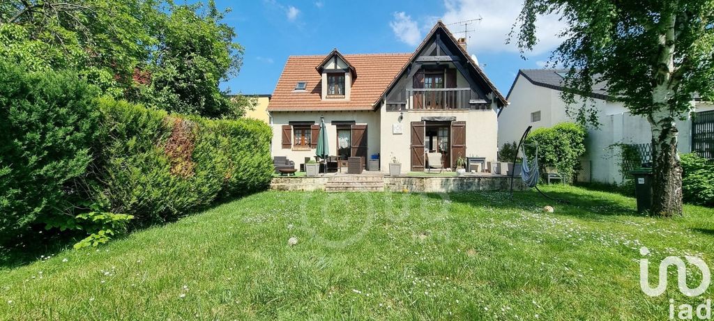 Achat maison à vendre 4 chambres 125 m² - Sainte-Geneviève-des-Bois