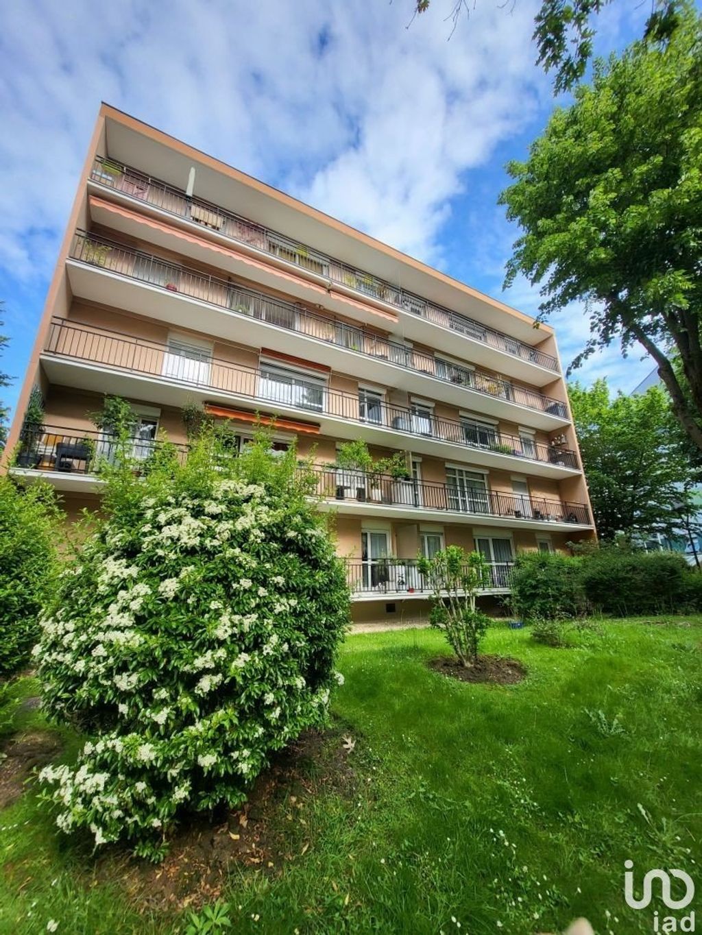 Achat appartement à vendre 3 pièces 63 m² - Vélizy-Villacoublay