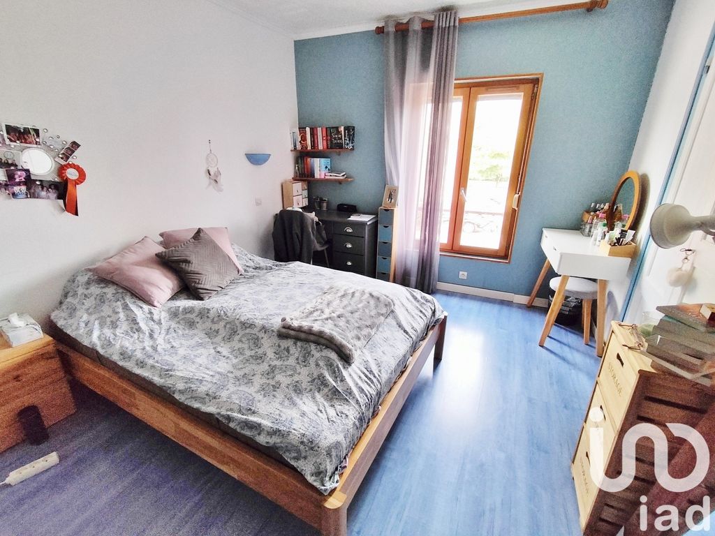 Achat maison à vendre 4 chambres 150 m² - Fillé