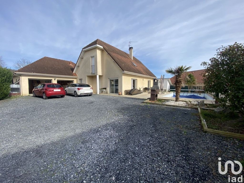 Achat maison à vendre 3 chambres 178 m² - Montardon