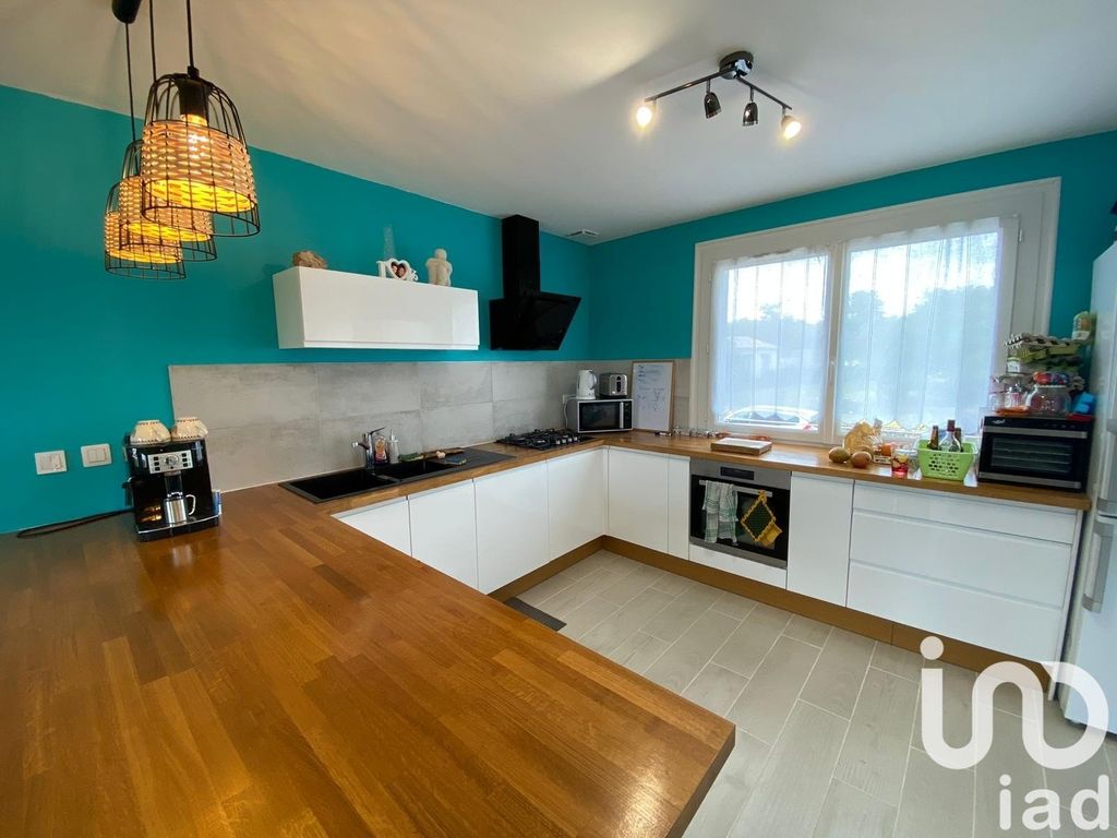 Achat maison à vendre 4 chambres 126 m² - Pamproux