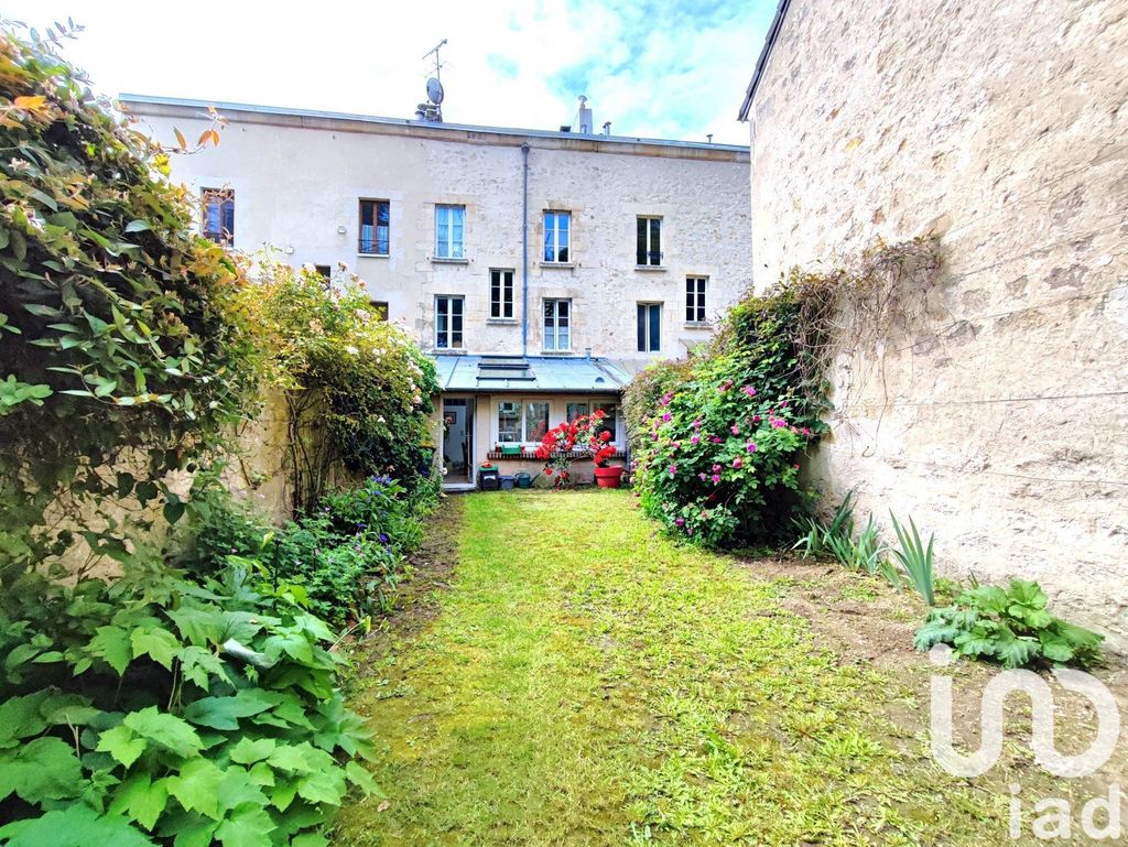 Achat maison à vendre 3 chambres 170 m² - Chars