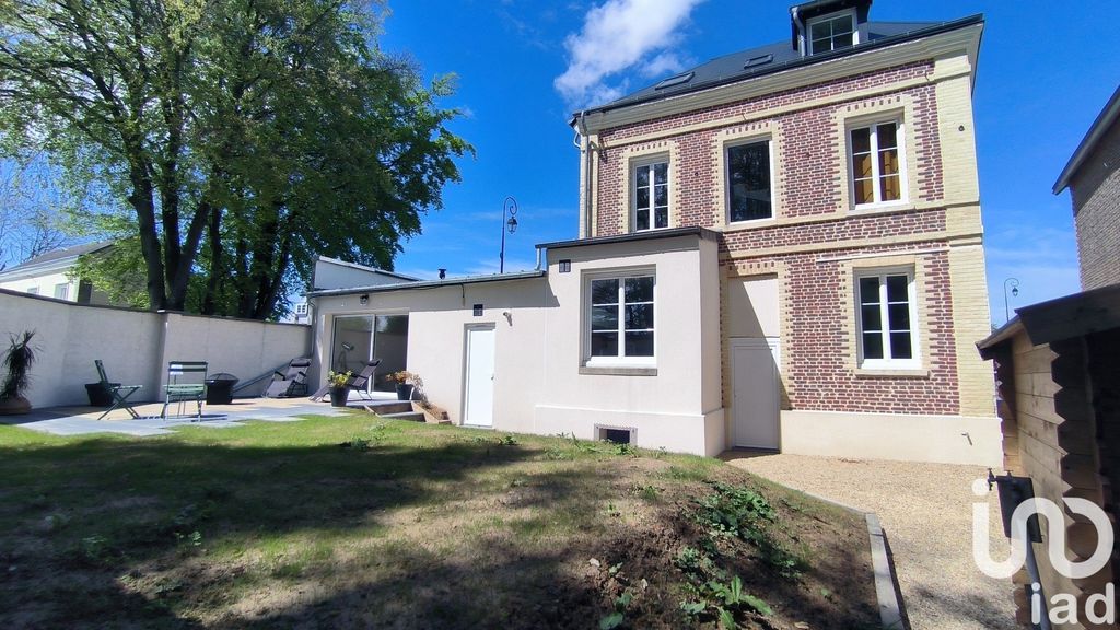 Achat maison à vendre 4 chambres 170 m² - Saint-Martin-du-Manoir