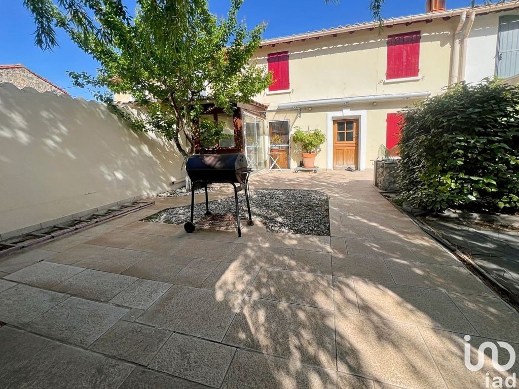 Achat maison à vendre 2 chambres 75 m² - Arles