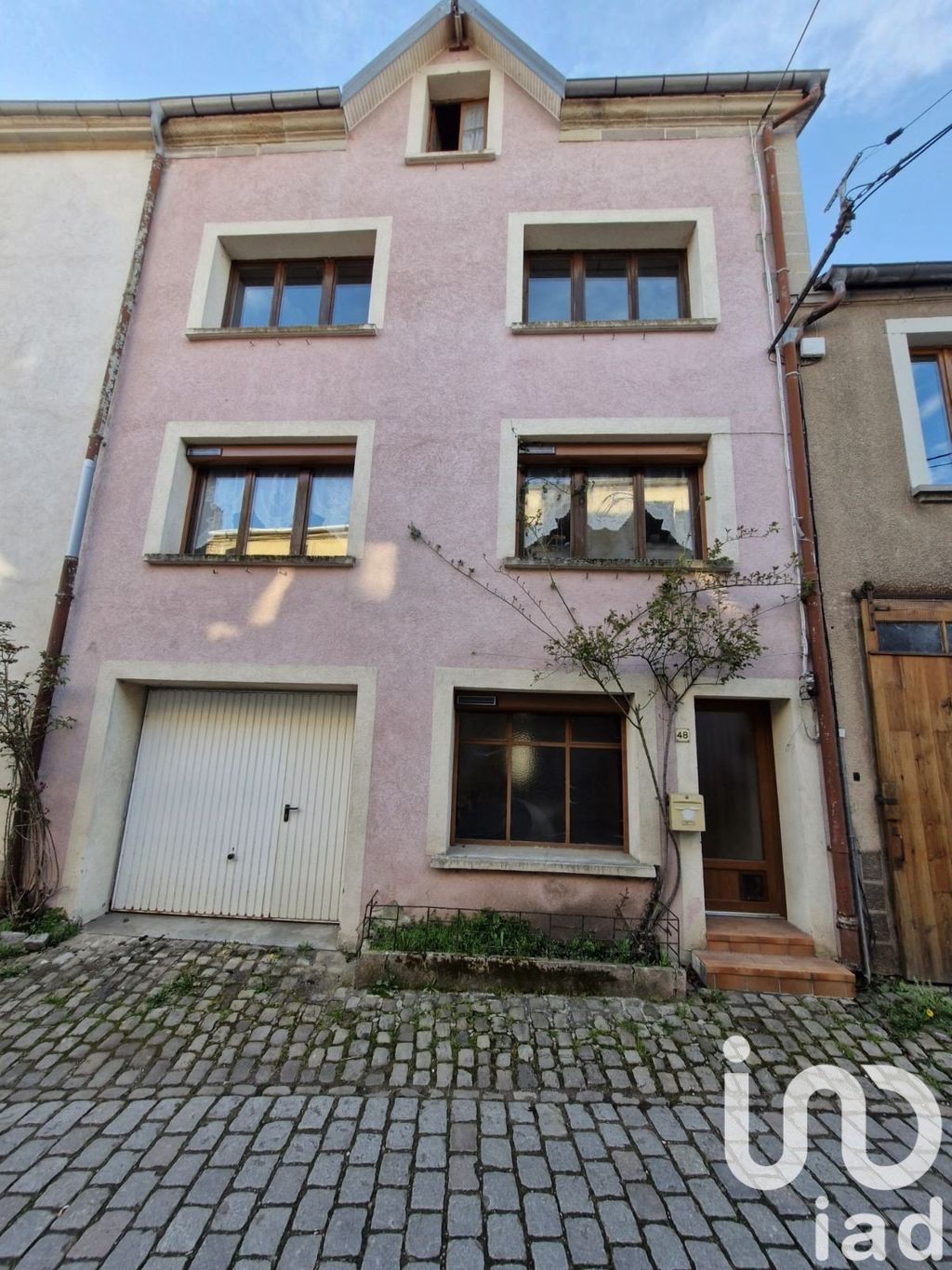 Achat maison à vendre 4 chambres 150 m² - Fontenoy-le-Château