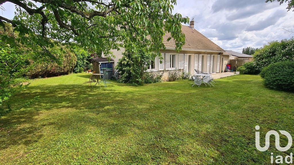 Achat maison à vendre 5 chambres 147 m² - Moisselles