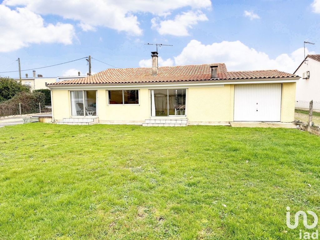 Achat maison à vendre 3 chambres 100 m² - Saint-Louis-de-Montferrand