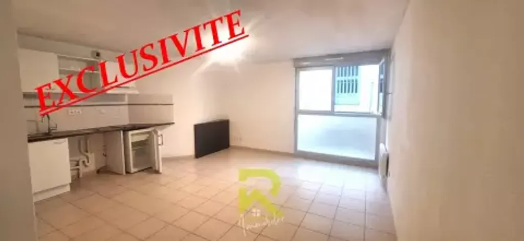 Achat studio à vendre 31 m² - Nîmes