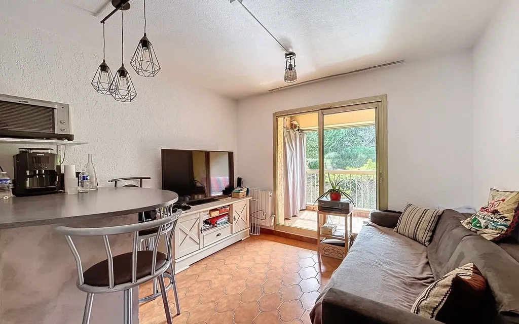 Achat appartement à vendre 2 pièces 26 m² - Six-Fours-les-Plages