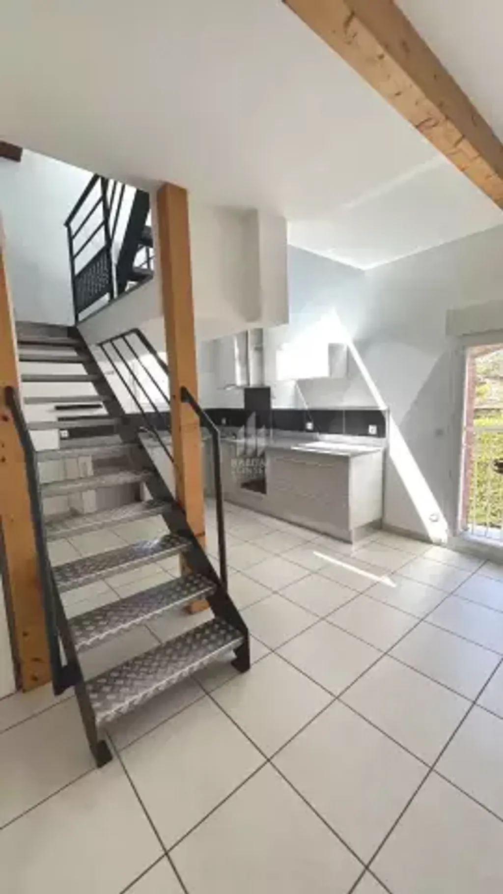 Achat duplex à vendre 3 pièces 74 m² - Saint-Égrève