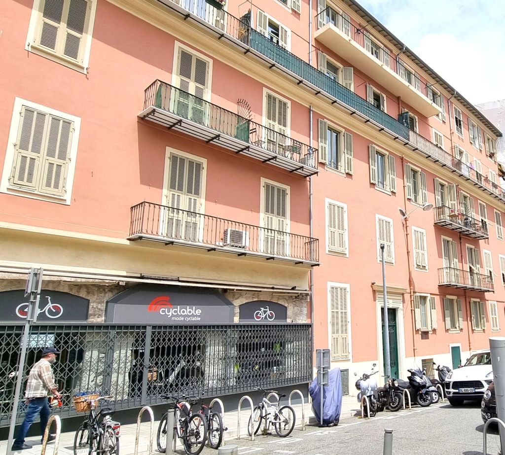 Achat appartement à vendre 2 pièces 31 m² - Nice