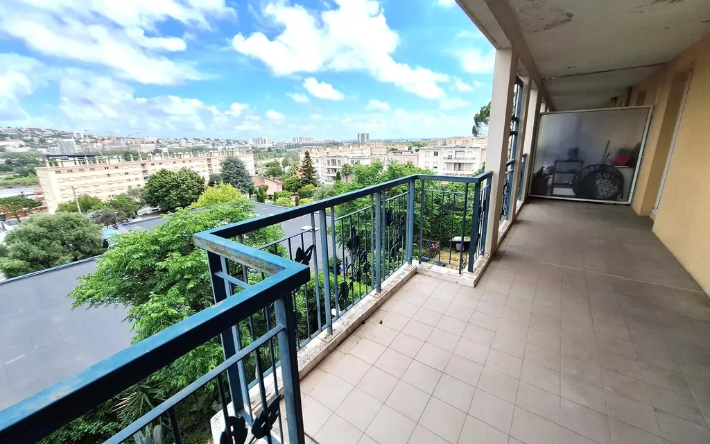 Achat appartement à vendre 2 pièces 51 m² - Saint-Laurent-du-Var