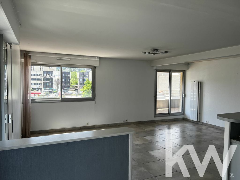 Achat appartement à vendre 6 pièces 115 m² - Clermont-Ferrand