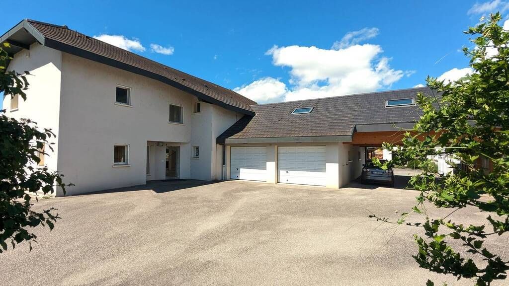 Achat maison à vendre 6 chambres 418 m² - Culoz
