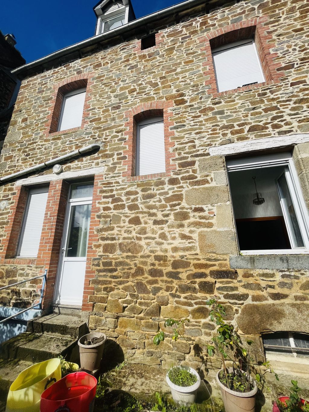 Achat maison à vendre 4 chambres 135 m² - Plénée-Jugon