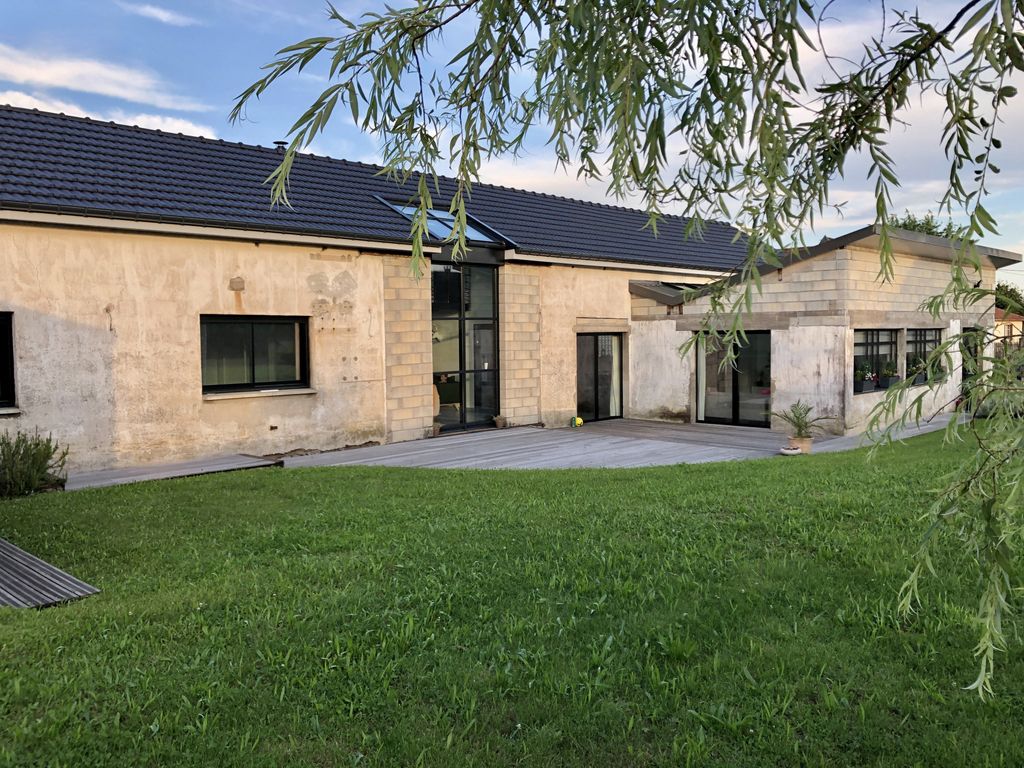Achat maison à vendre 4 chambres 270 m² - Luxeuil-les-Bains