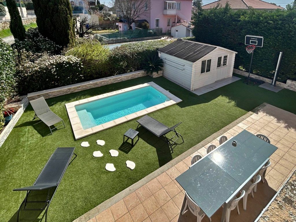 Achat maison à vendre 6 chambres 179 m² - Marseille 12ème arrondissement