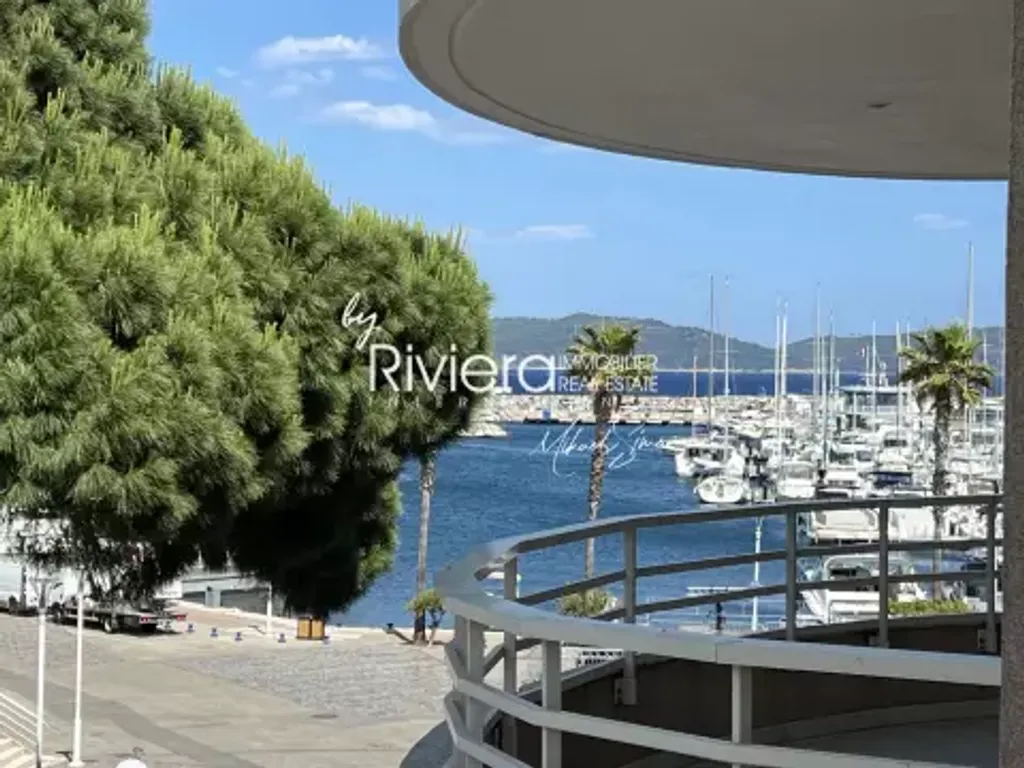 Achat appartement à vendre 4 pièces 74 m² - Cavalaire-sur-Mer