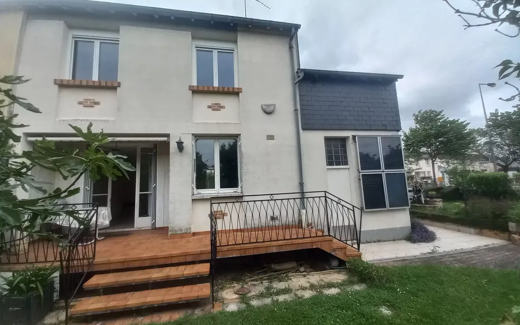 Achat maison à vendre 3 chambres 108 m² - Bourges