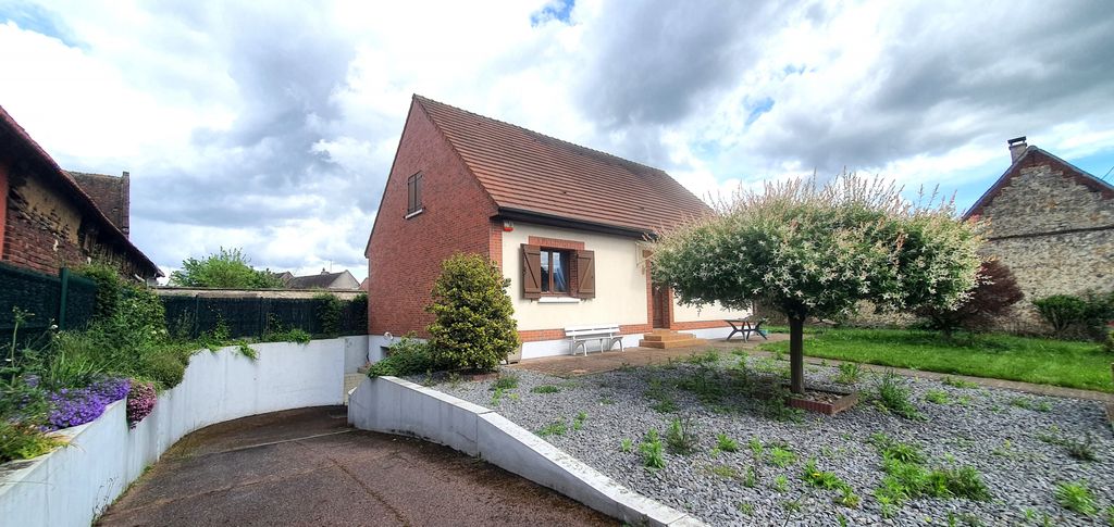 Achat maison à vendre 4 chambres 132 m² - Bresles